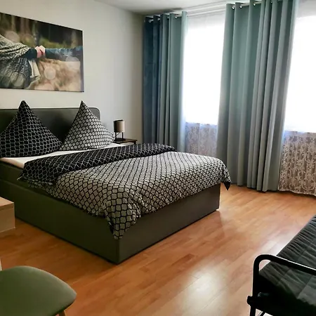 Han/Misafirhane Restaurant Luna