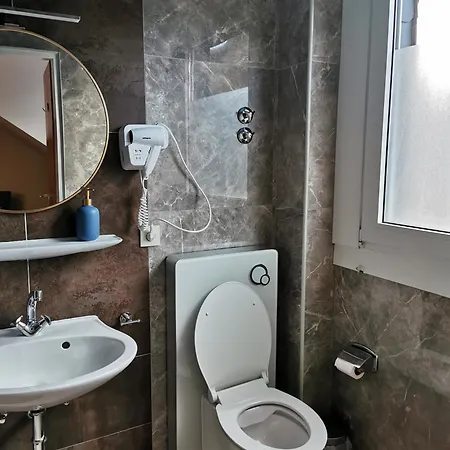 Han/Misafirhane Restaurant Luna