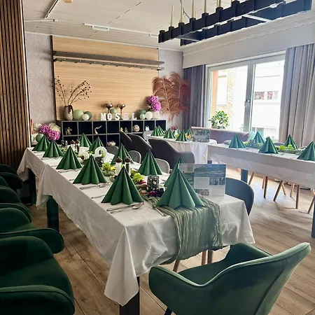 Han/Misafirhane Restaurant Luna