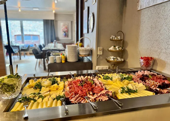 Restaurant Luna Han/Misafirhane *